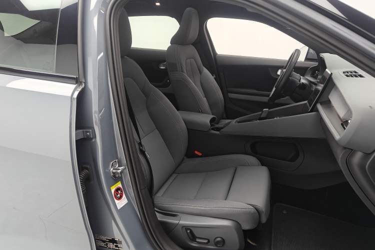 Used Polestar 2 2020 First Edition Right Front Seat