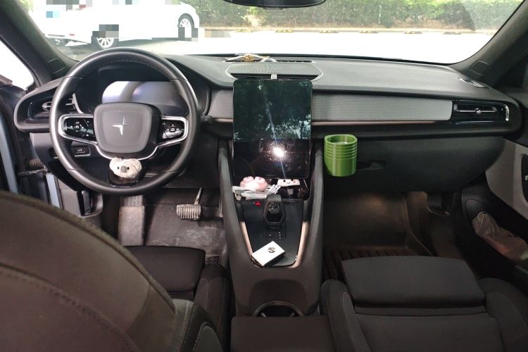 Used Polestar 2 2020 First Edition Center Console