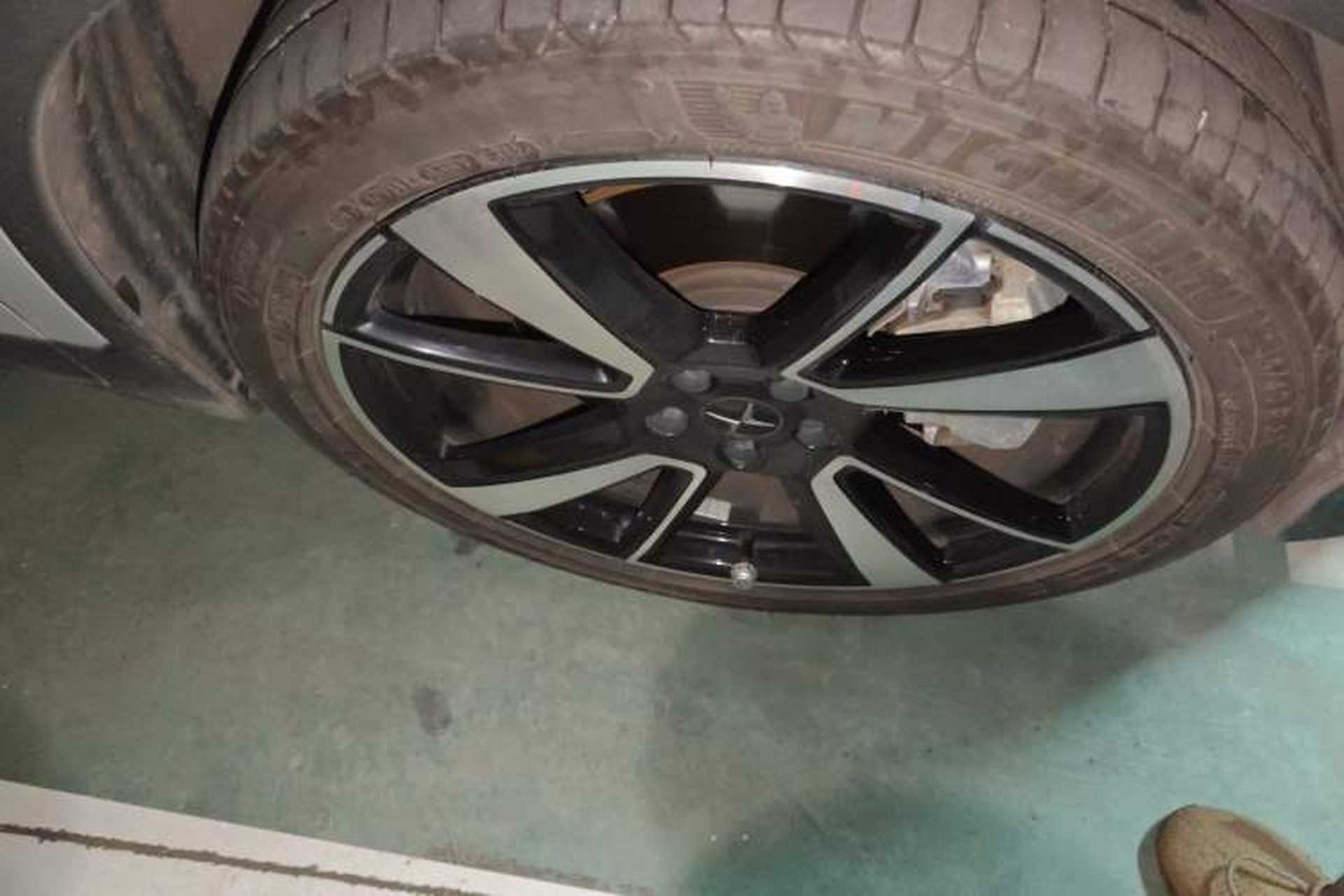 Used Polestar 2 2020 First Edition Right Front Wheel Hub