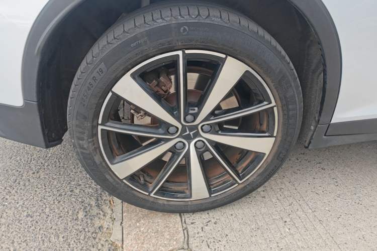 Used Polestar 2 2020 First Edition Right Rear Wheel Hub