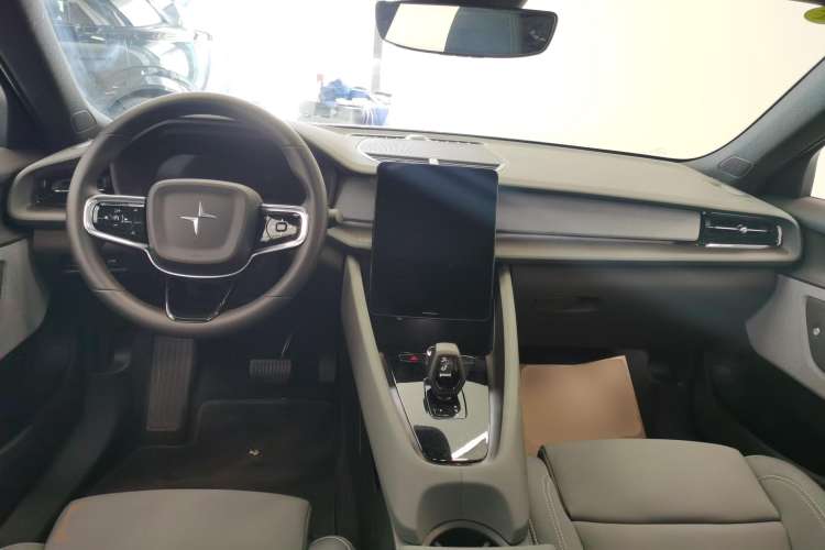 Used Polestar 2 2020 First Edition Center Console