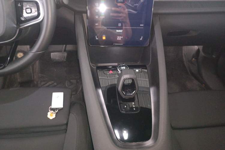 Used Polestar 2 2020 First Edition Gear Lever