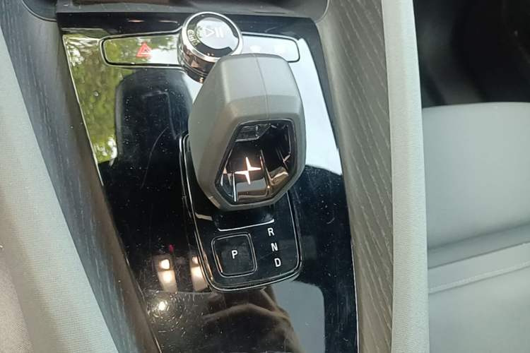 Used Polestar 2 2020 First Edition Gear Lever
