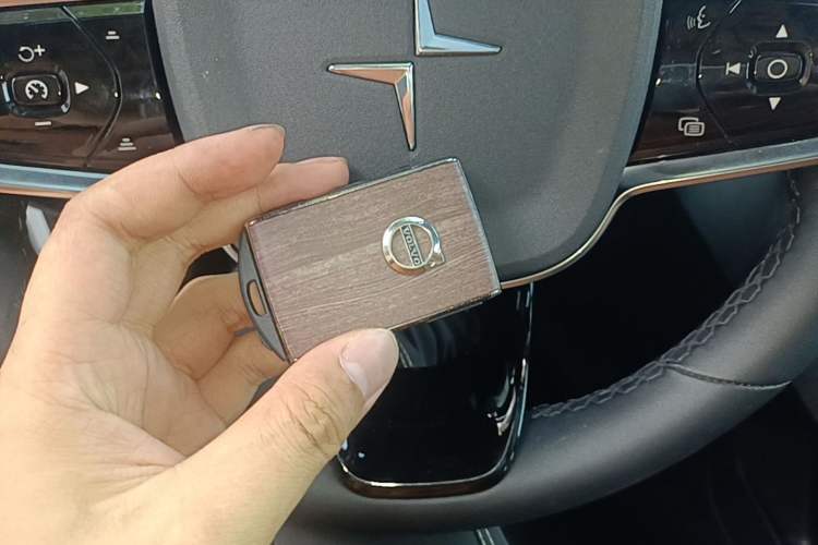 Used Polestar 2 2020 First Edition Interior 1