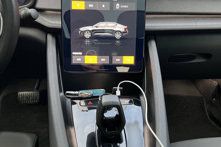 Used Polestar 2 2020 First Edition Interior 2