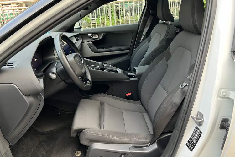 Used Polestar 2 2020 First Edition Interior 7