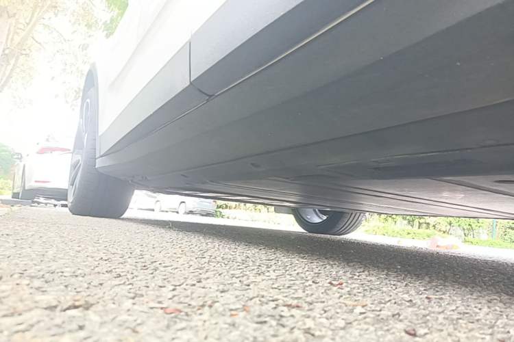 Used Polestar 2 2020 First Edition Left Side Sill