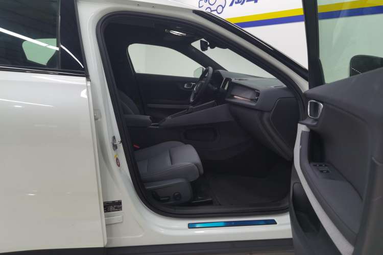 Used Polestar 2 2020 First Edition Right Front Seat