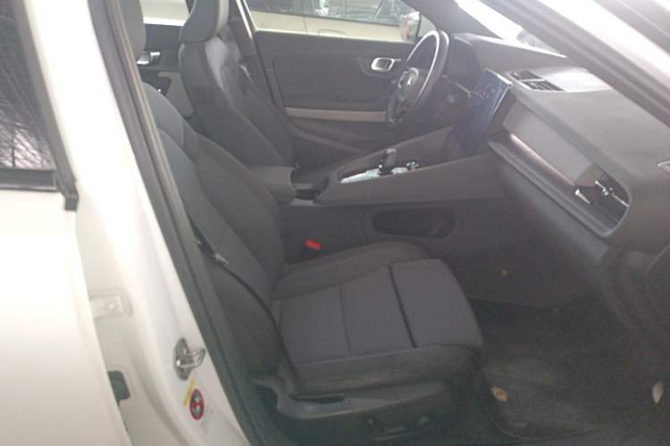 Used Polestar 2 2020 First Edition Right Front Seat
