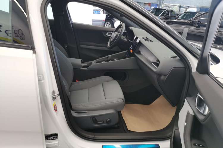Used Polestar 2 2020 First Edition Right Front Seat