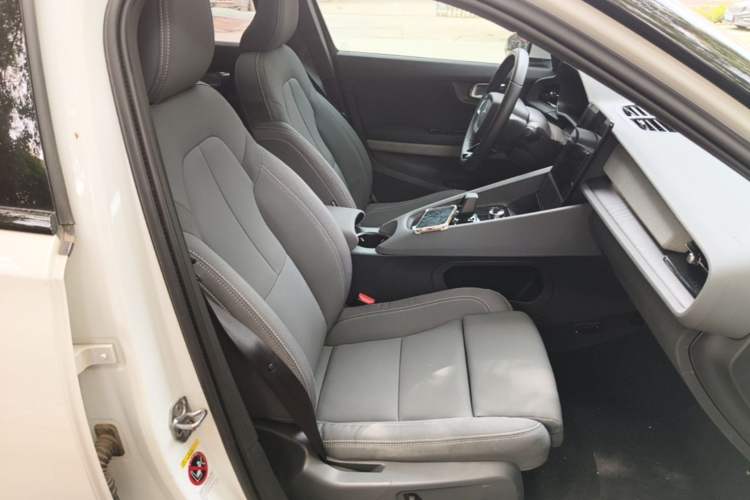 Used Polestar 2 2020 First Edition Right Front Seat