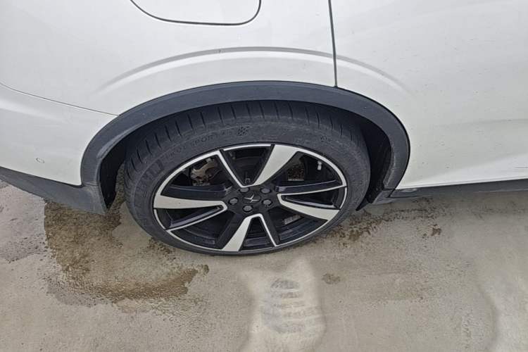 Used Polestar 2 2020 First Edition Right Rear Wheel Hub