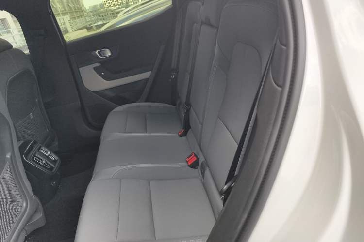 Used Polestar 2 2021 Single Motor Standard Range Interior 4