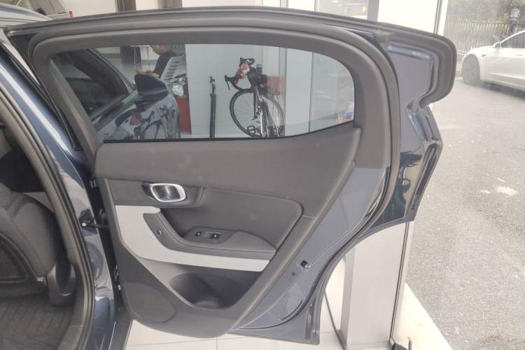Used Polestar 2 2021 Single Motor Standard Range Right Rear Door Interior