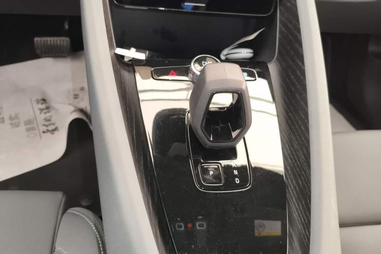 Used Polestar 2 2021 Single Motor Standard Range Gear Lever