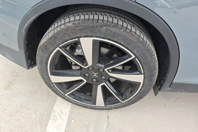 Used Polestar 2 2021 Single Motor Standard Range Right Rear Wheel Hub