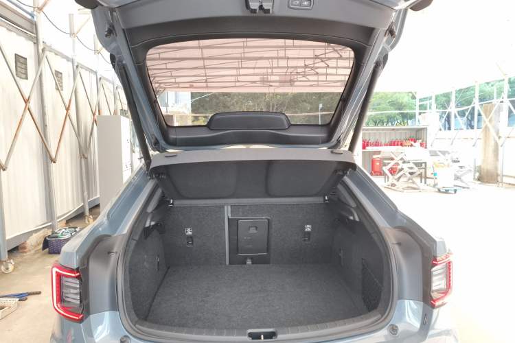 Used Polestar 2 2021 Single Motor Standard Range Trunk
