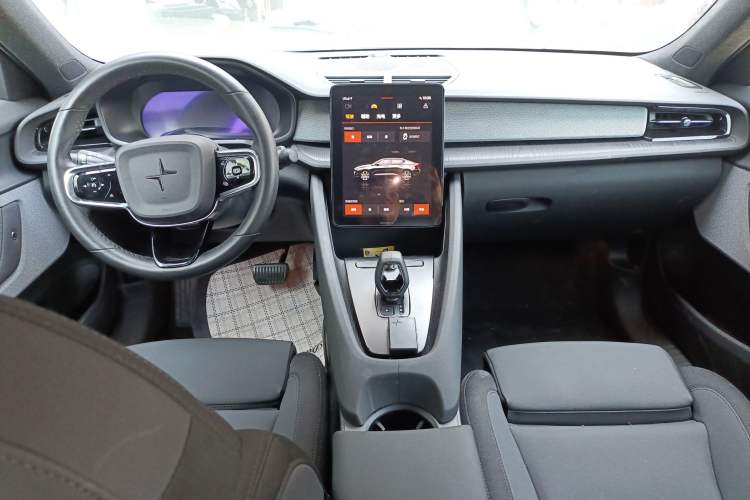 Used Polestar 2 2021 Single Motor Standard Range Center Console
