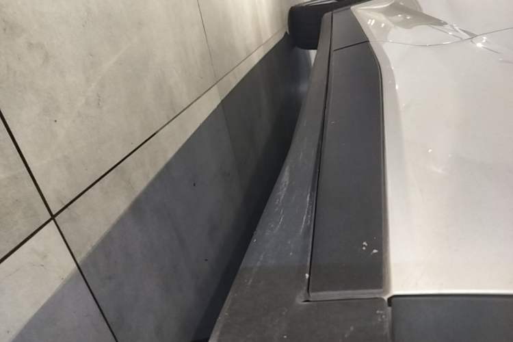 Used Polestar 2 2021 Single-Motor Long-Range Left Side Sill