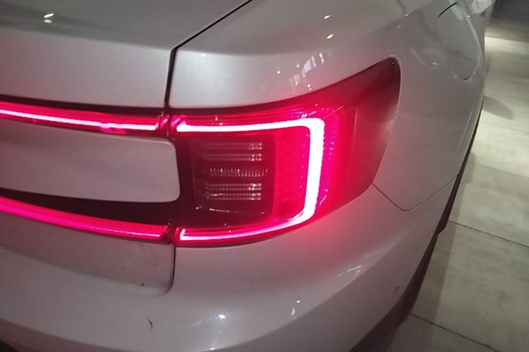 Used Polestar 2 2021 Single-Motor Long-Range Right Rear Taillight