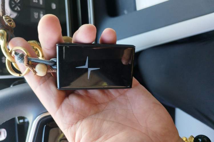 Used Polestar 4 2024 Single-Motor Standard Range PLUS Dual-Star Connectivity Edition Vehicle Key