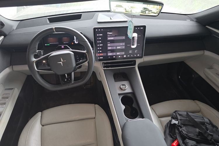 Used Polestar 4 2023 Single Motor Standard Range PLUS Center Console