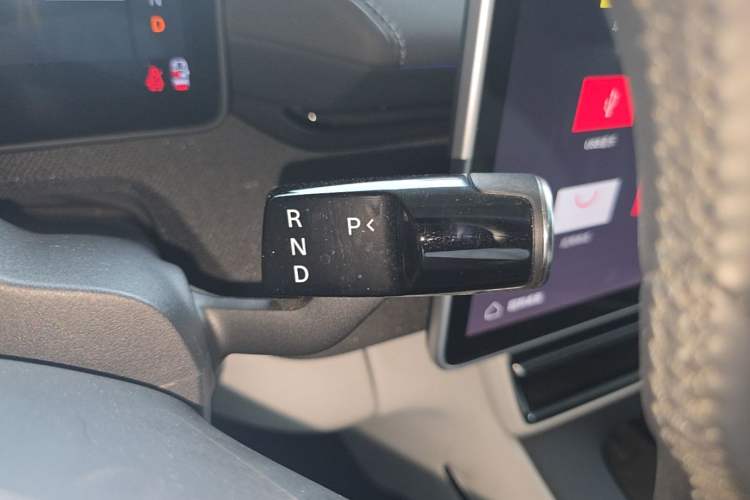 Used Polestar 4 2023 Single Motor Standard Range PLUS Gear Lever