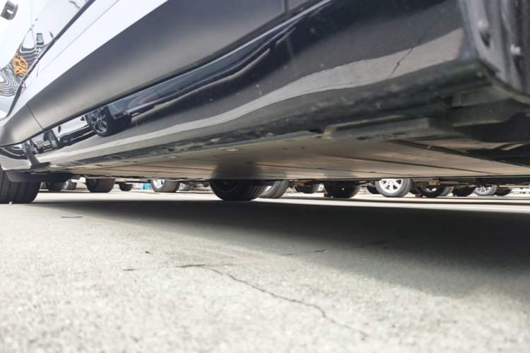 Used Polestar 4 2023 Single-Motor Long-Range PLUS Right Side Sill