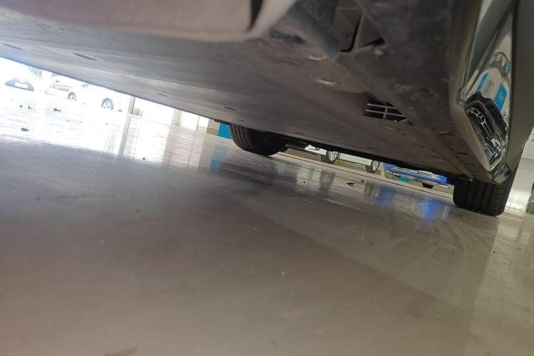 Used Polestar 4 2023 Single Motor Standard Range PLUS Chassis Rear Right