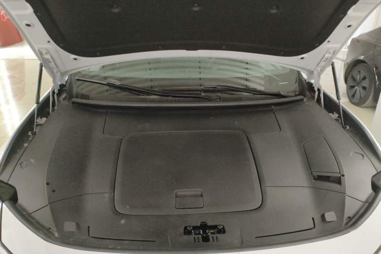 Used Polestar 4 2023 Single Motor Standard Range PLUS Engine Bay