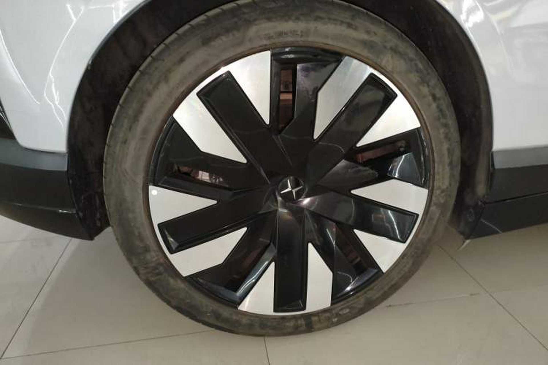 Used Polestar 4 2023 Single Motor Standard Range PLUS Exterior 8