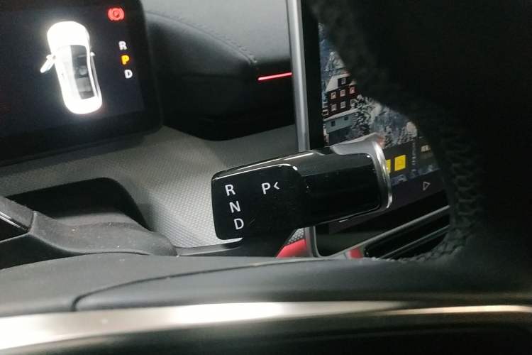 Used Polestar 4 2023 Single-Motor Long-Range PLUS Gear Lever