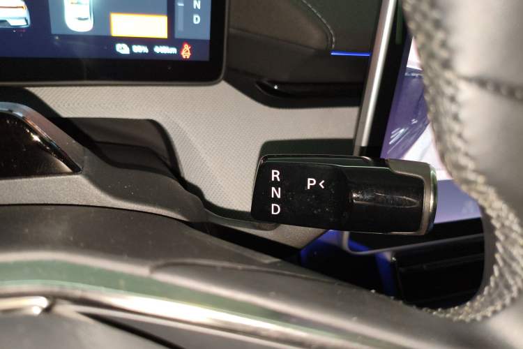 Used Polestar 4 2023 Single Motor Standard Range PLUS Gear Lever