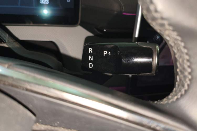 Used Polestar 4 2023 Single Motor Standard Range PLUS Gear Lever