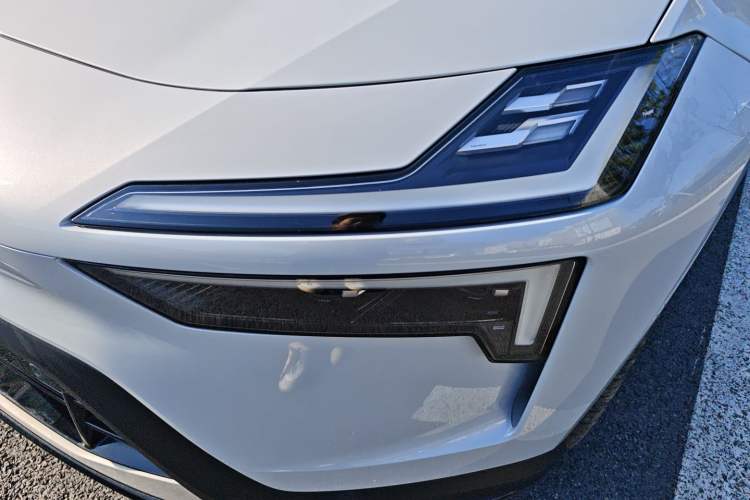 Used Polestar 4 2023 Single-Motor Long-Range PLUS Left Front Headlight