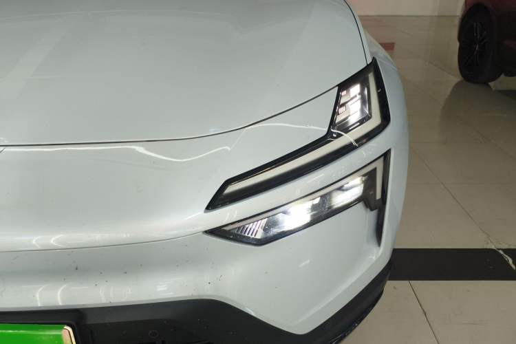 Used Polestar 4 2023 Single Motor Standard Range PLUS Left Front Headlight
