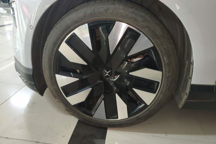 Used Polestar 4 2023 Single Motor Standard Range PLUS Left Front Wheel Hub