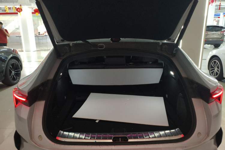 Used Polestar 4 2023 Single Motor Standard Range PLUS Trunk