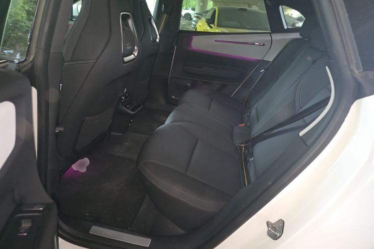 Used Polestar 4 2023 Dual-Motor Long-Range PLUS Left Rear Seat