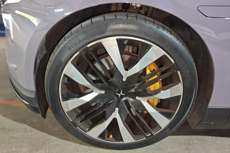 Used Polestar 4 2024 Dual-Motor Long-Range Exterior 7