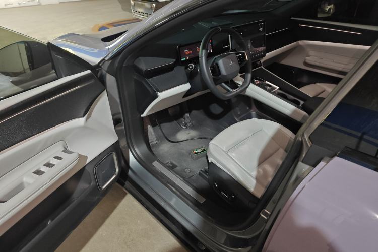 Used Polestar 4 2024 Dual-Motor Long-Range Interior 3