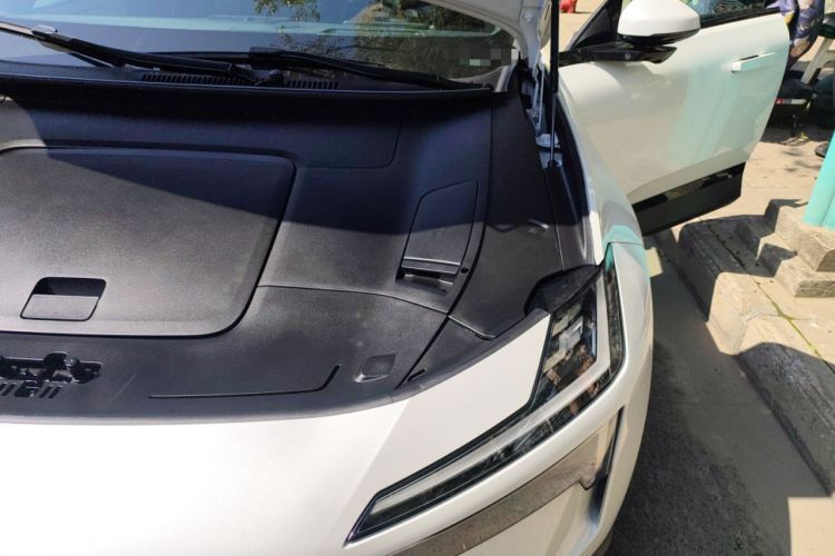 Used Polestar 4 2024 Dual-Motor Long-Range PLUS Dual-Star Connectivity Edition Engine Bay Left