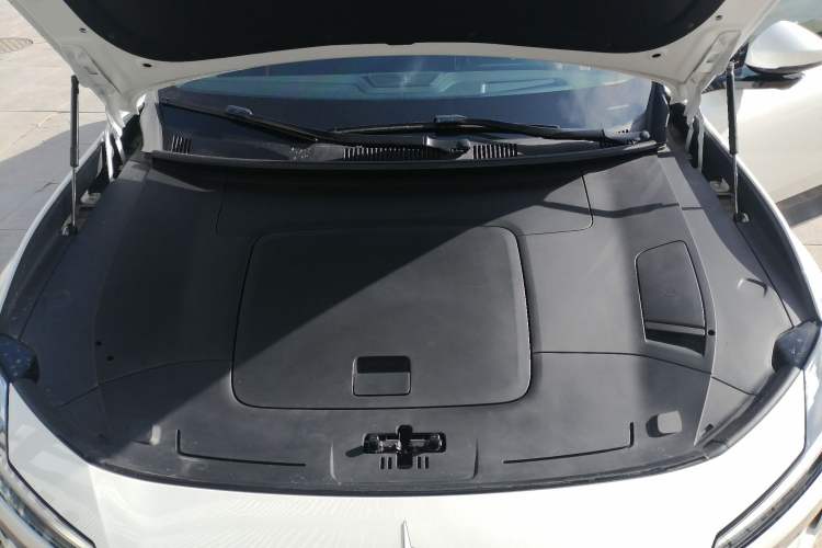 Used Polestar 4 2024 Dual-Motor Long-Range Engine Bay