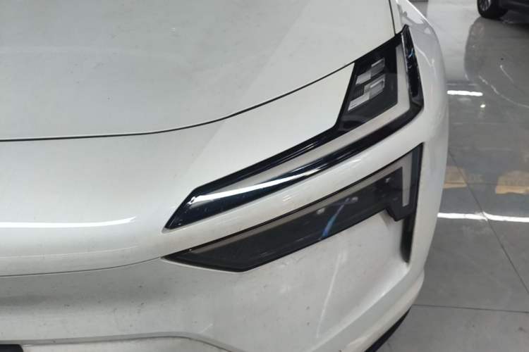 Used Polestar 4 2024 Dual-Motor Long-Range PLUS Dual-Star Connectivity Edition Left Front Headlight