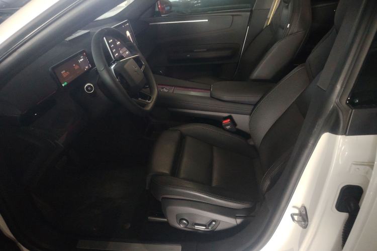 Used Polestar 4 2024 Single-Motor Standard Range PLUS Dual-Star Connectivity Edition Left Front Seat