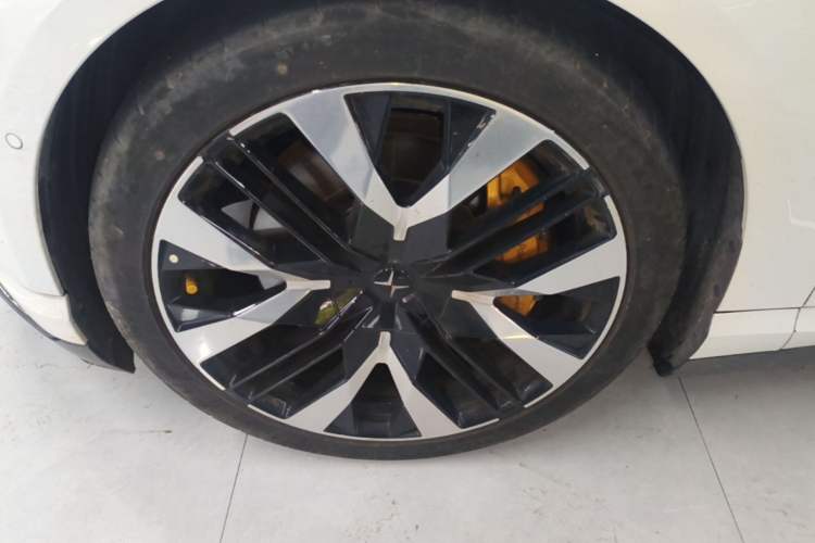 Used Polestar 4 2024 Dual-Motor Long-Range PLUS Dual-Star Connectivity Edition Left Front Wheel Hub