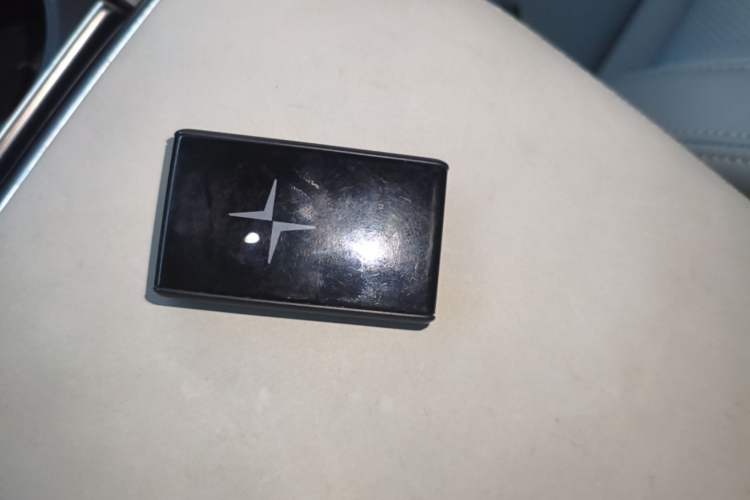 Used Polestar 4 2024 Dual-Motor Long-Range PLUS Dual-Star Connectivity Edition Vehicle Key