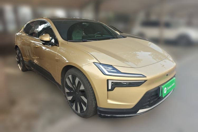 Used Polestar 4 2024 Single-Motor Standard Range PLUS Dual-Star Connectivity Edition Front Right 45 Deg