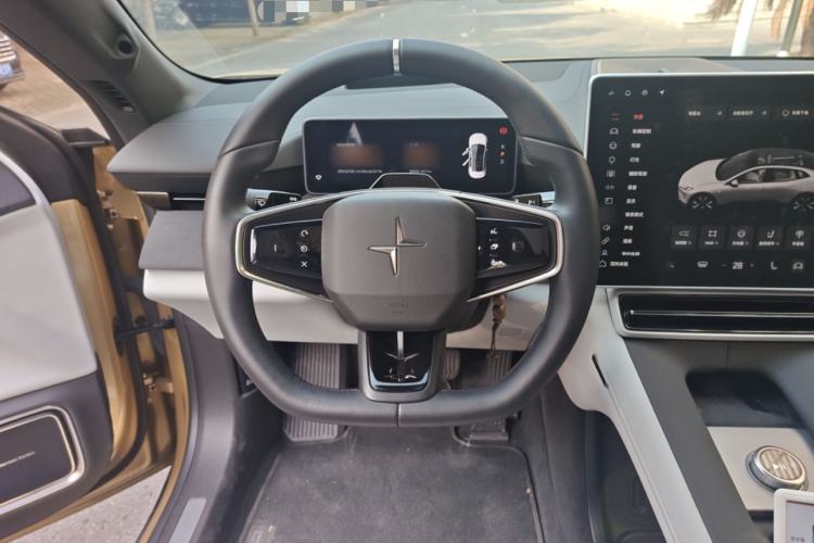 Used Polestar 4 2024 Single-Motor Standard Range PLUS Dual-Star Connectivity Edition Steering Wheel