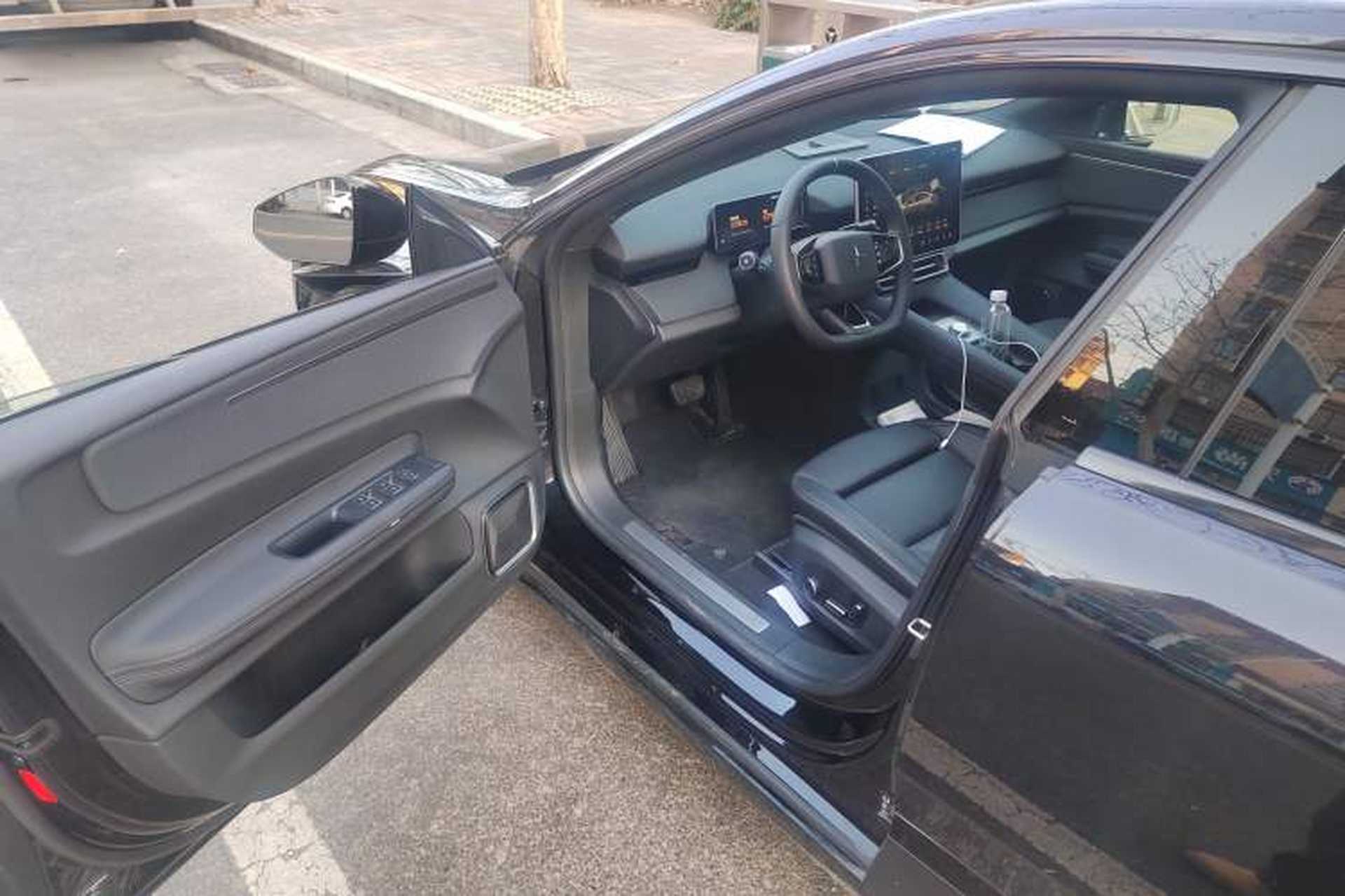 Used Polestar 4 2025 Performance Edition Driver Seat